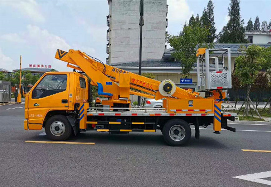 江鈴16米高空作業(yè)車(chē)