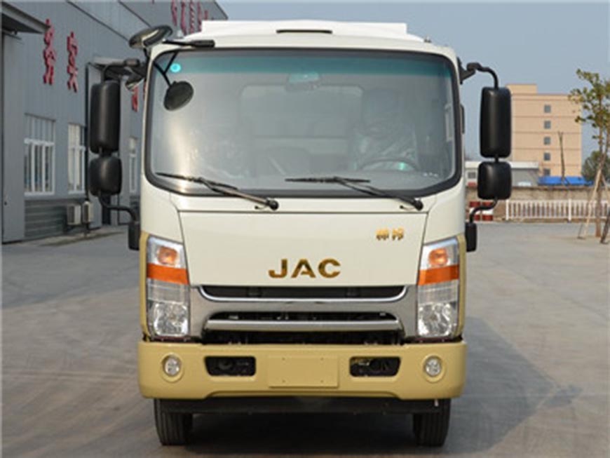 江淮5噸吸塵車(chē)