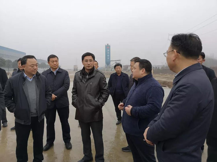 隨州市委、市人大代表團(tuán)蒞臨程力集團(tuán)商用車(chē)產(chǎn)業(yè)園視察